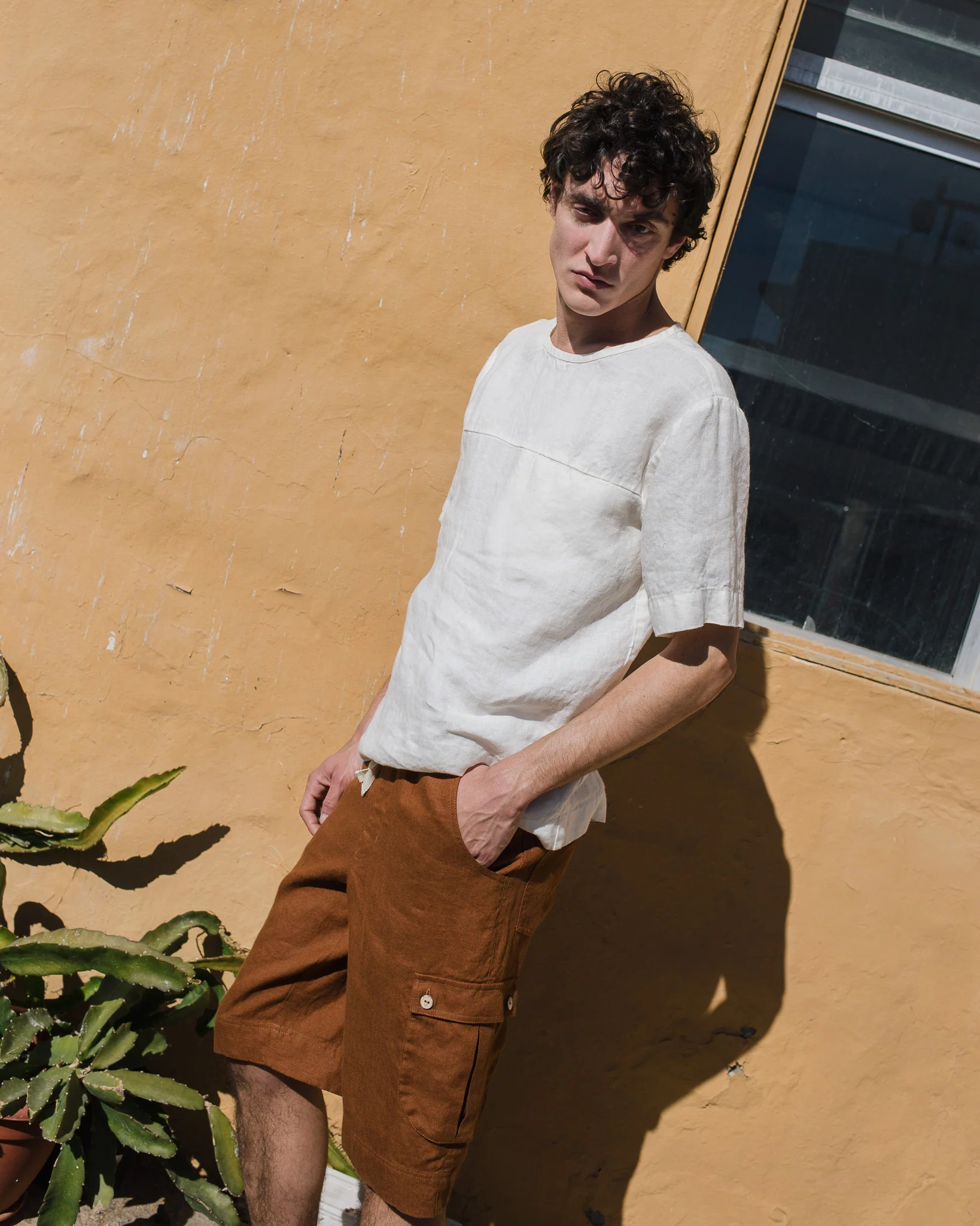 White Linen Crew - Neck Short - Sleeve Top - Image 2